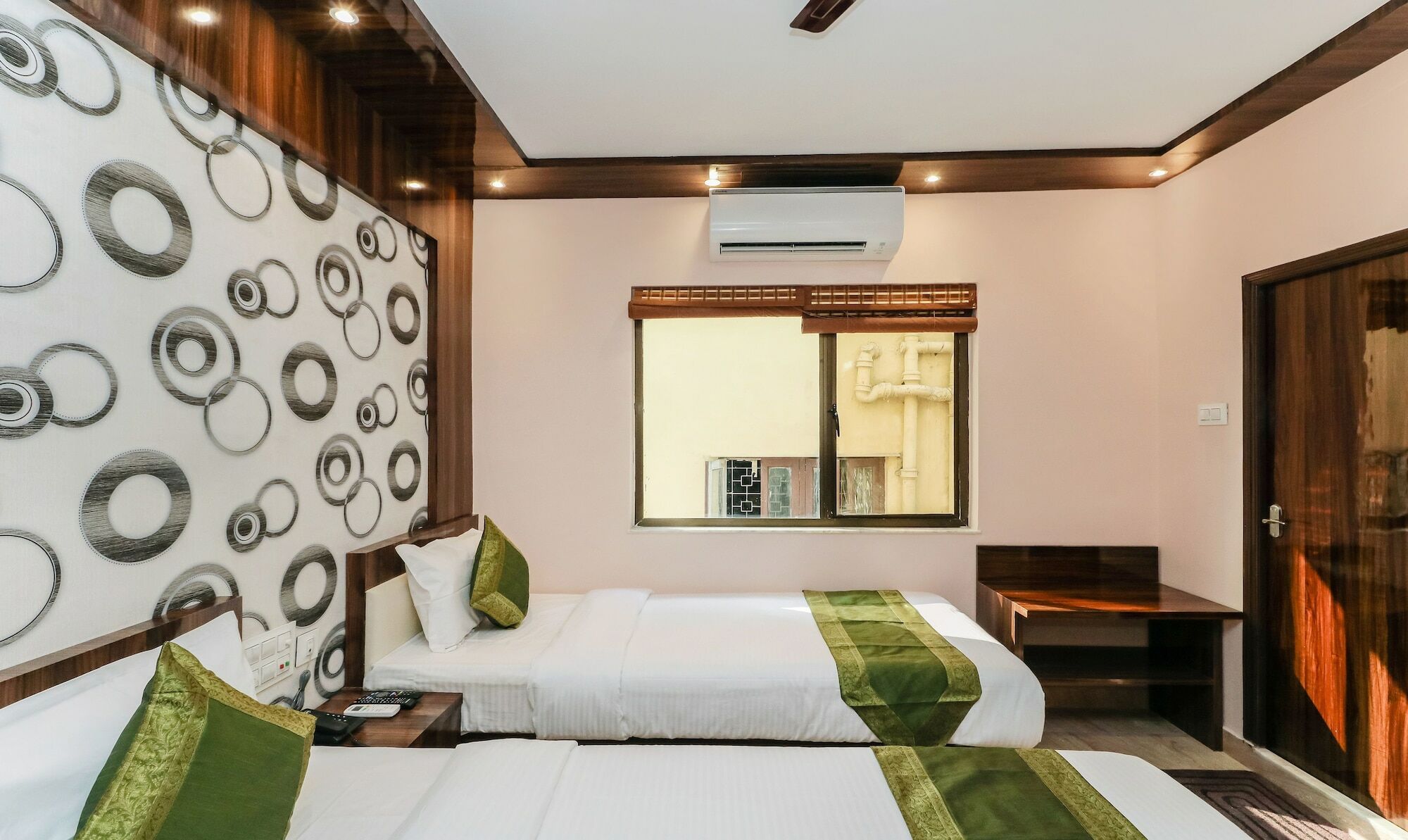 Treebo Trend Imperio Otel Kalküta Dış mekan fotoğraf